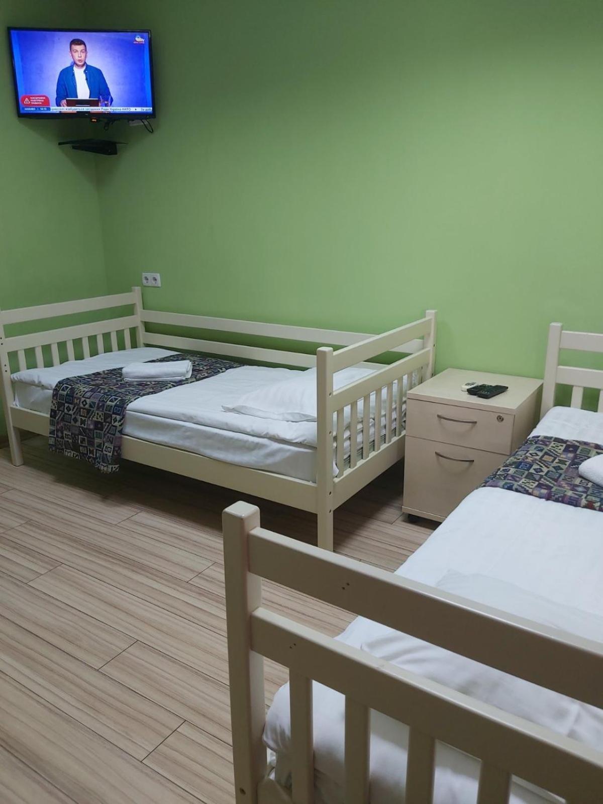 Guest House "Vladimirskaya 42" Kiev Exterior foto