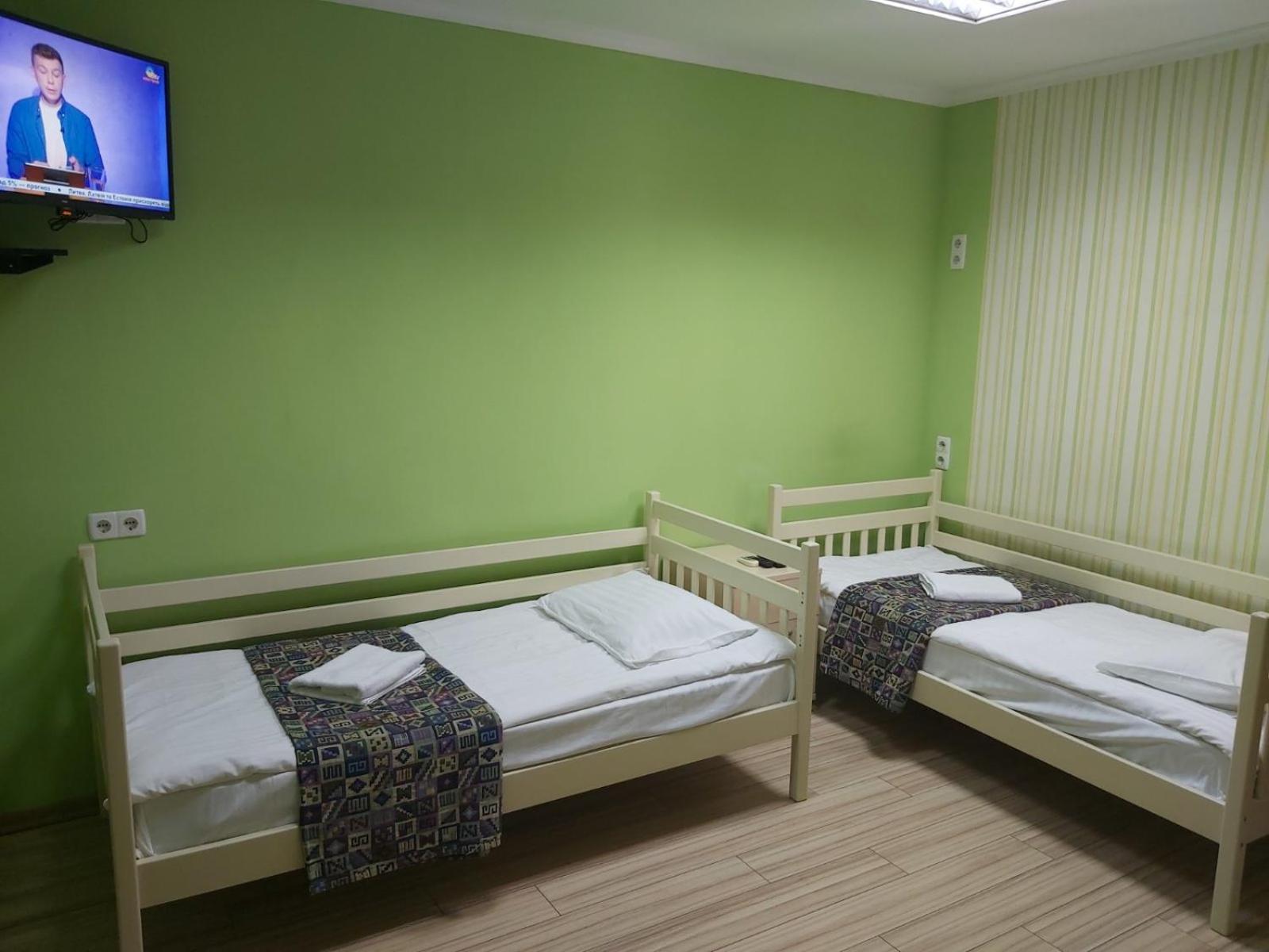 Guest House "Vladimirskaya 42" Kiev Exterior foto