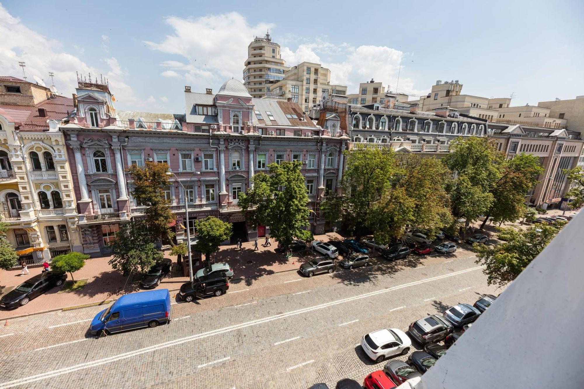 Guest House "Vladimirskaya 42" Kiev Exterior foto
