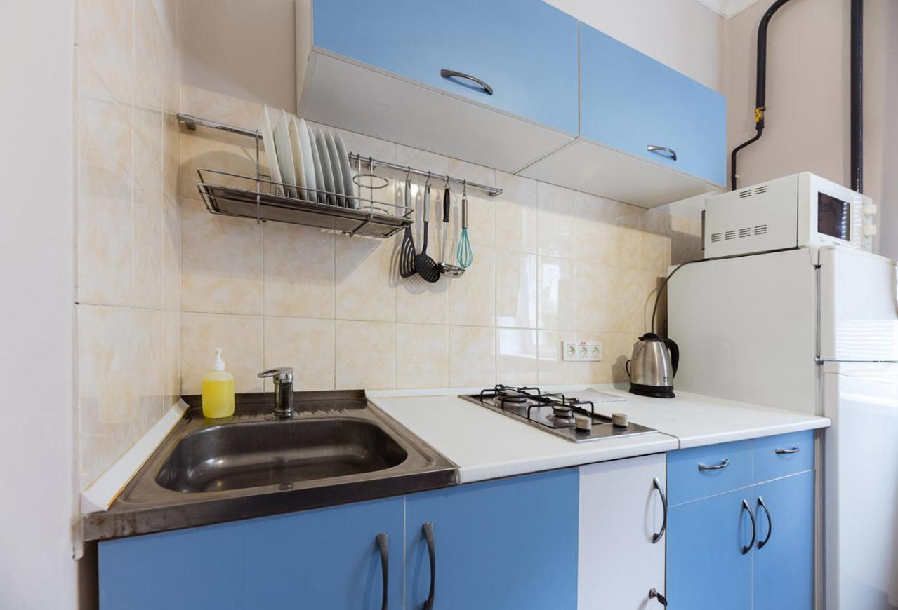 Guest House "Vladimirskaya 42" Kiev Exterior foto