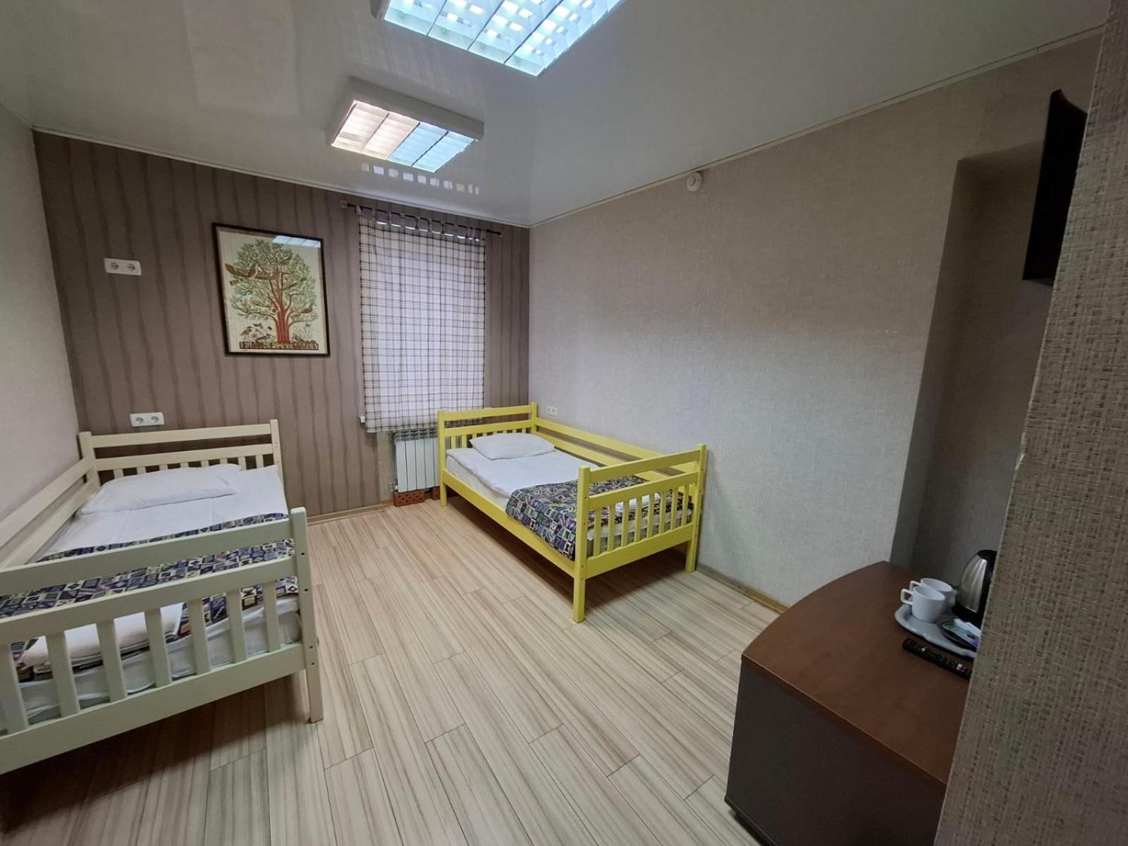 Guest House "Vladimirskaya 42" Kiev Exterior foto
