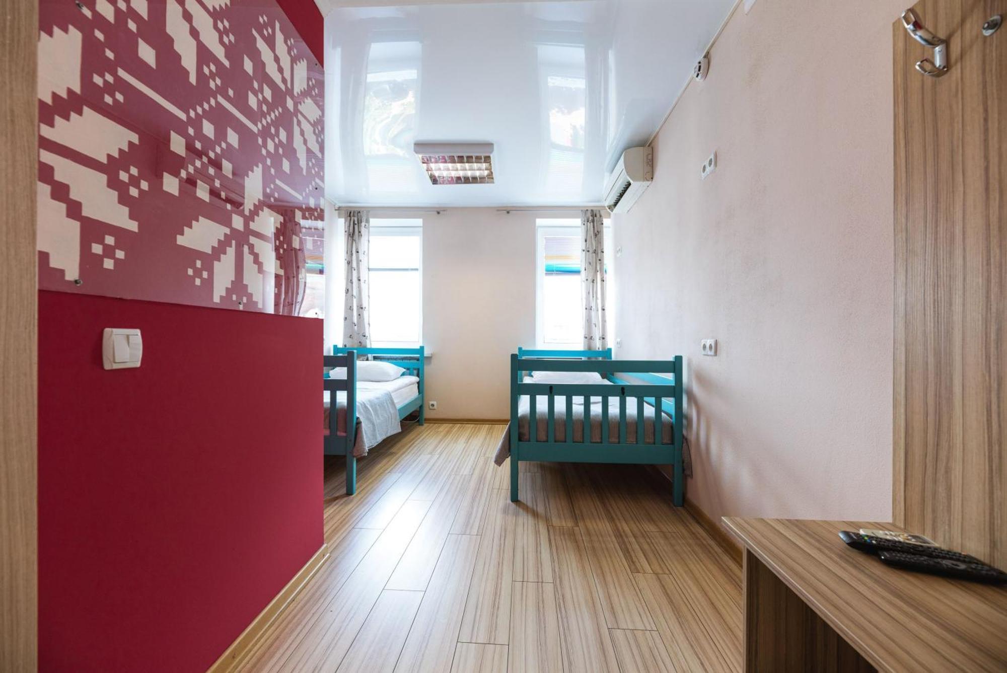 Guest House "Vladimirskaya 42" Kiev Exterior foto